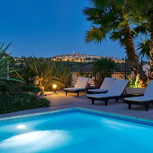 4* Hotel La Grande Bastide